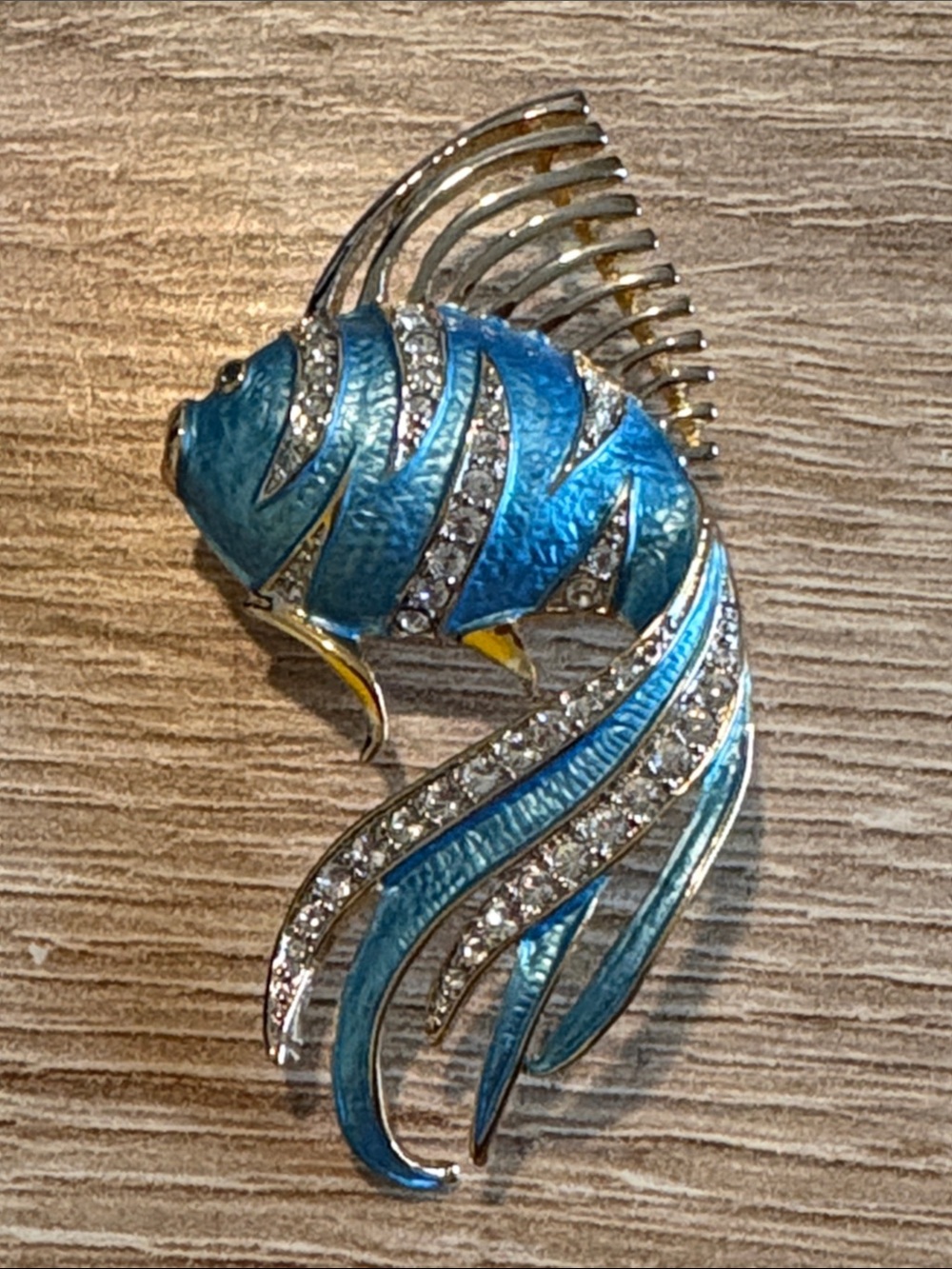 Vintage Fifth Avenue Collection (FAC) tropical fish brooch